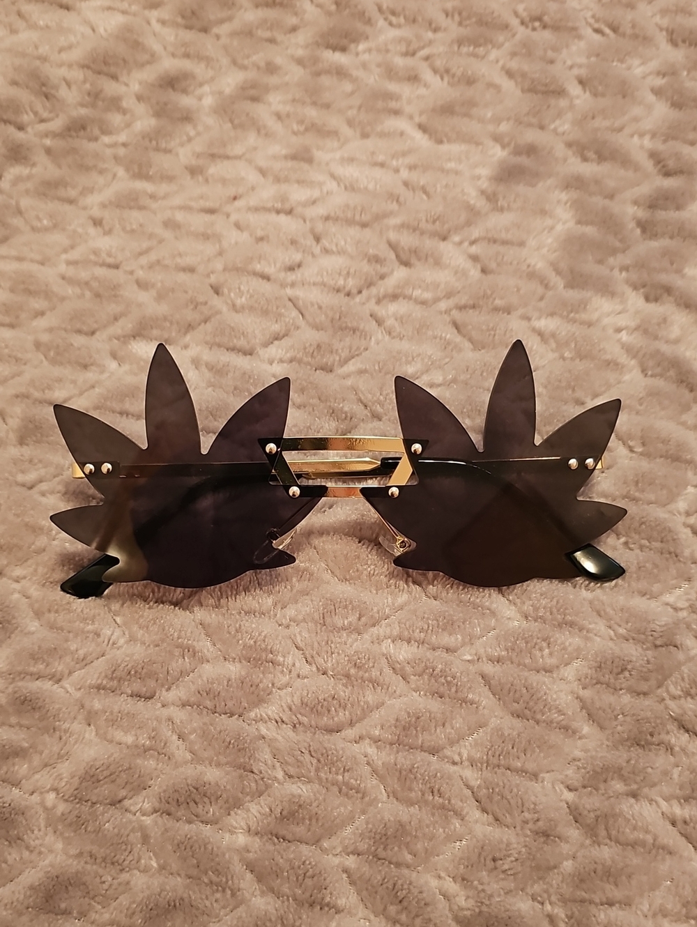 Sunglasses Leaf Design